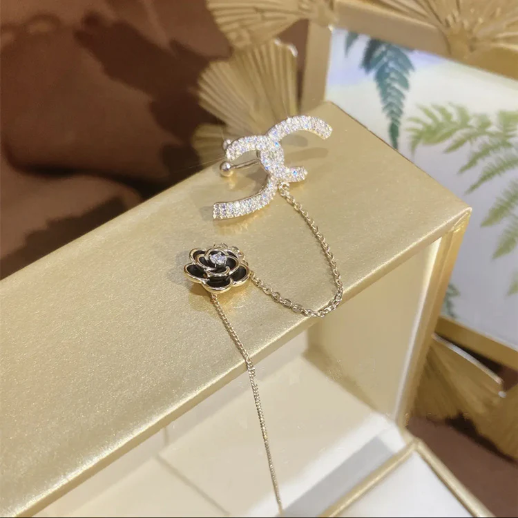 🌸C-Shaped Black Camellia Microset Zircon Earrings - Image 3