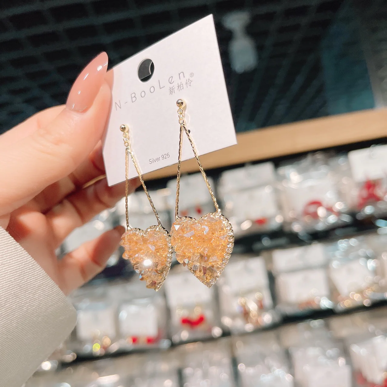 💘Crystal Heart Gradient Earrings - Image 4