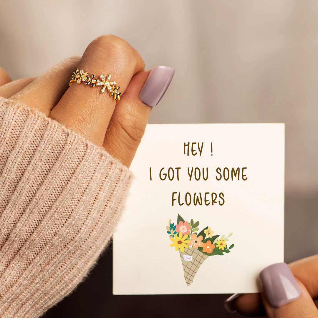 18k Gold Pavé Floral Ring - Image 3