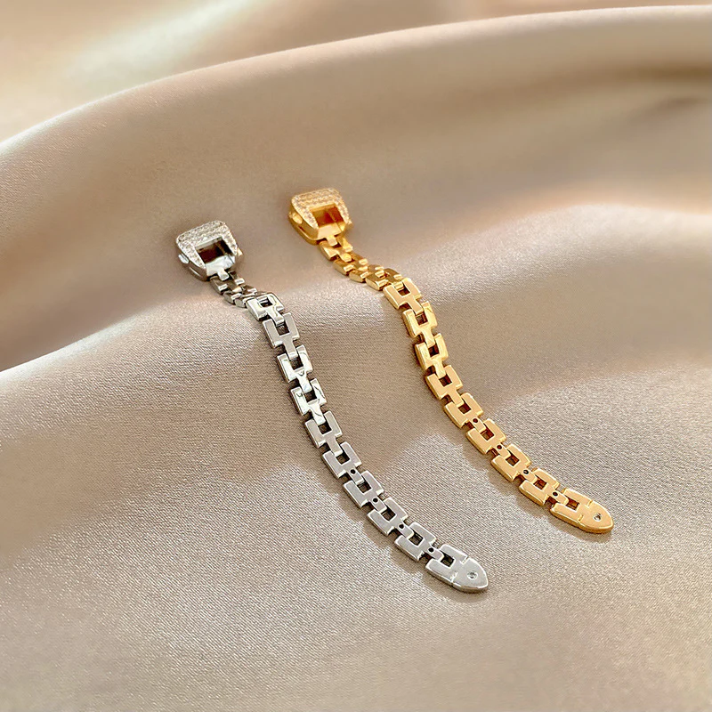 Fashionable Adjustable Buckle Ring - Image 4