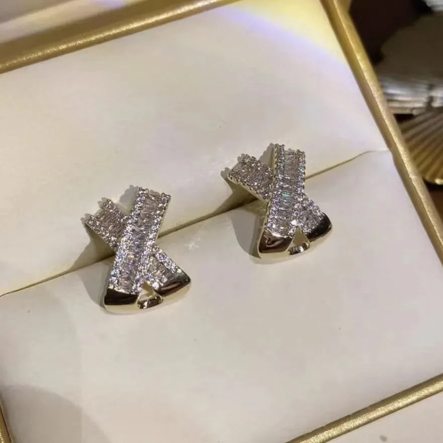 🌸Cross Diamond Stud Earrings - Image 8