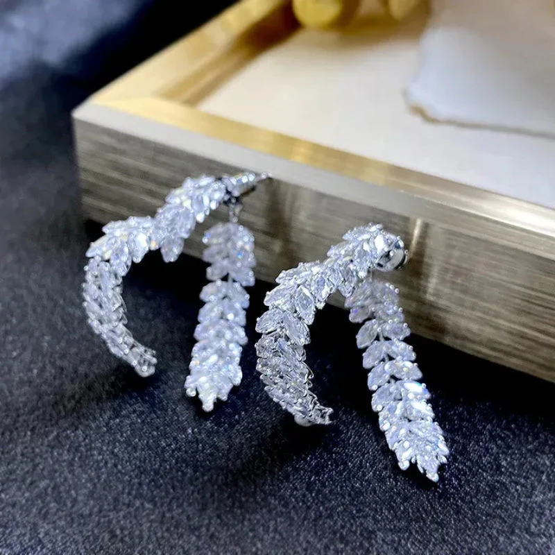 14K Gold-Plated Exquisite Crystal Heart Wheat Earrings - Image 4