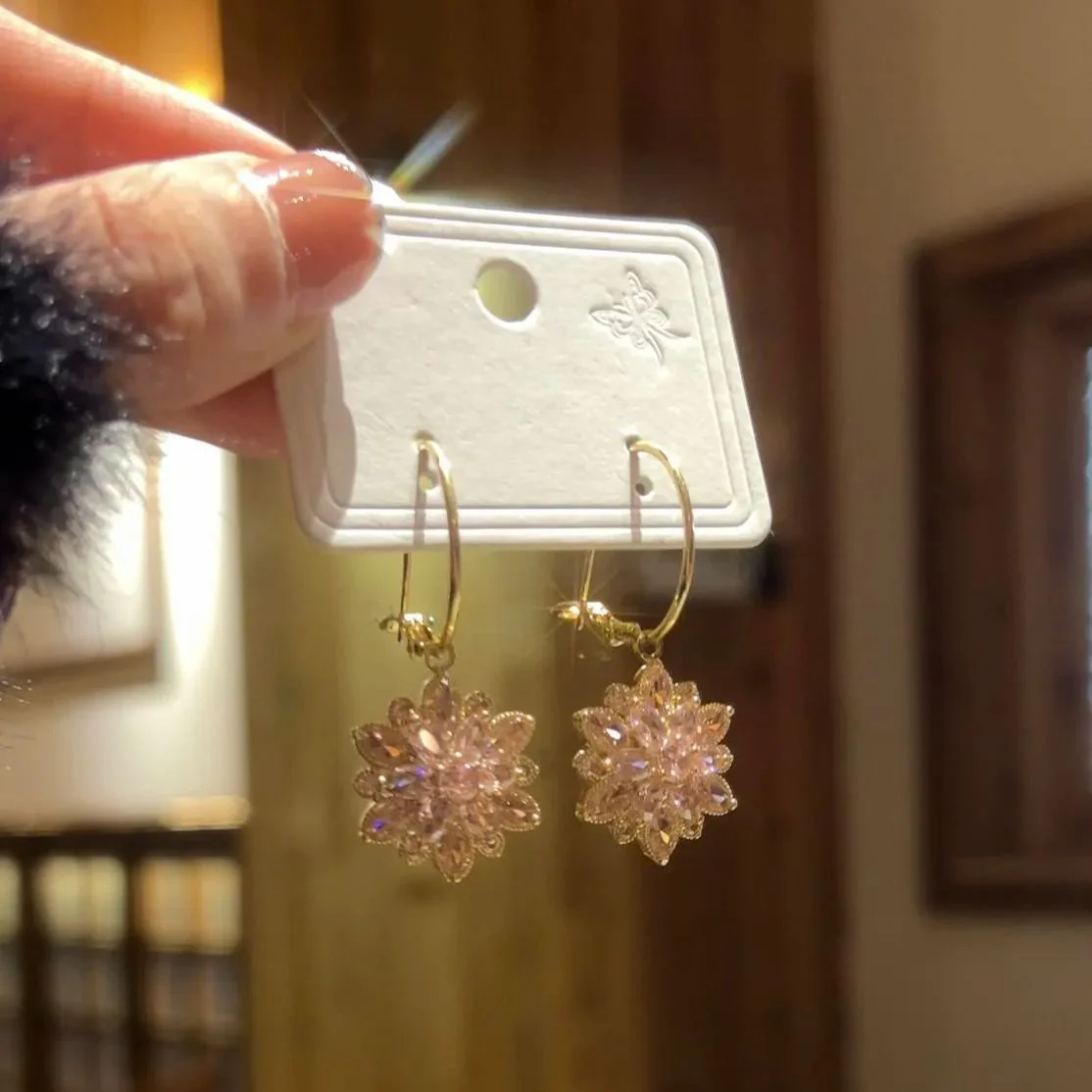 🌸ITALIAN STYLE CRYSTAL LOTUS EARRINGS - Image 5