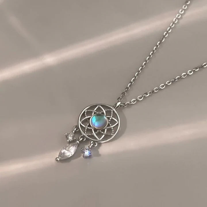 DREAM CATCHER NECKLACE - Image 3