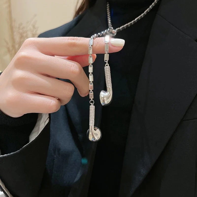 Shiny Zircon Slightly Inlaid Earphone Necklace - Image 2