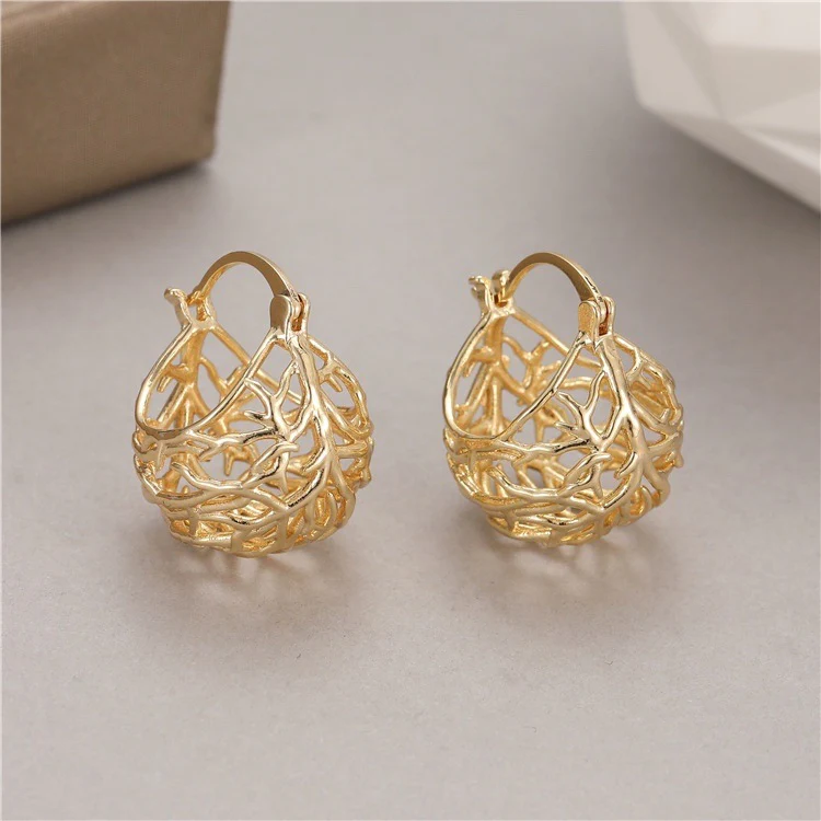 Fashion Cutout Earrings - Image 5