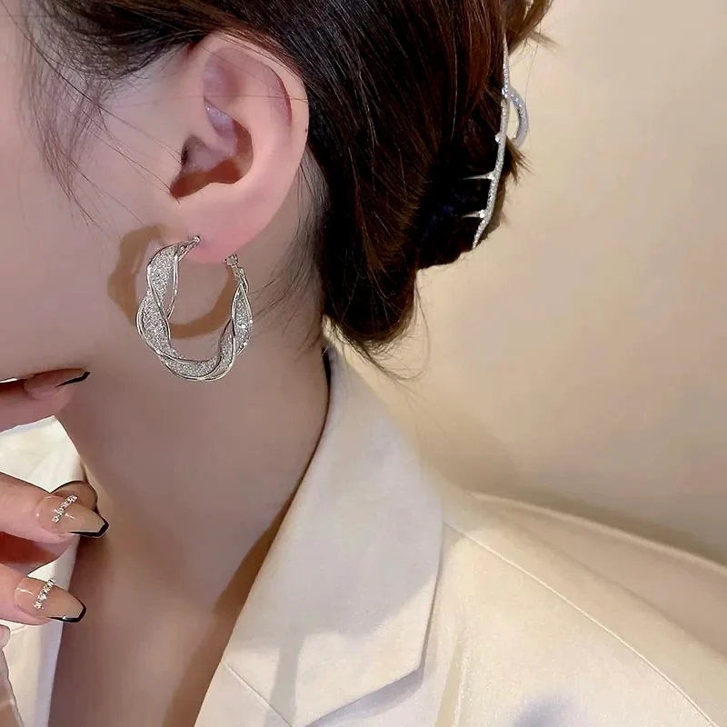 🌸Fashion Twist Earrings - Image 3