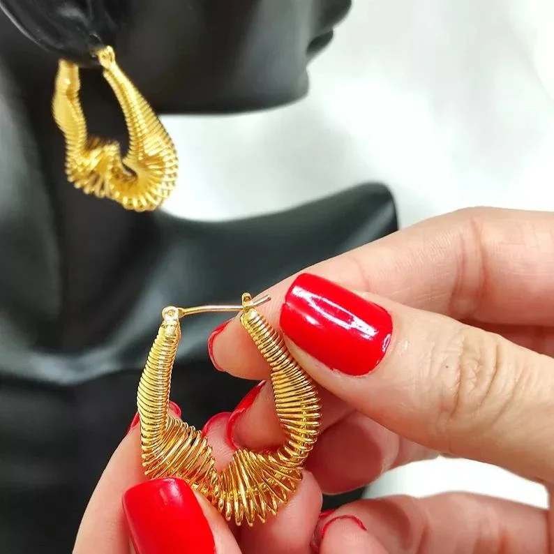 Golden French Style Wavy Earrings - Image 7