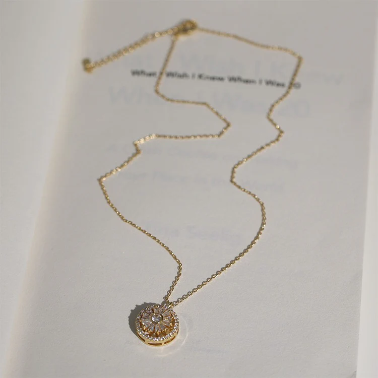 Luxury Crystal Sunflower Fidget Necklace - Image 8