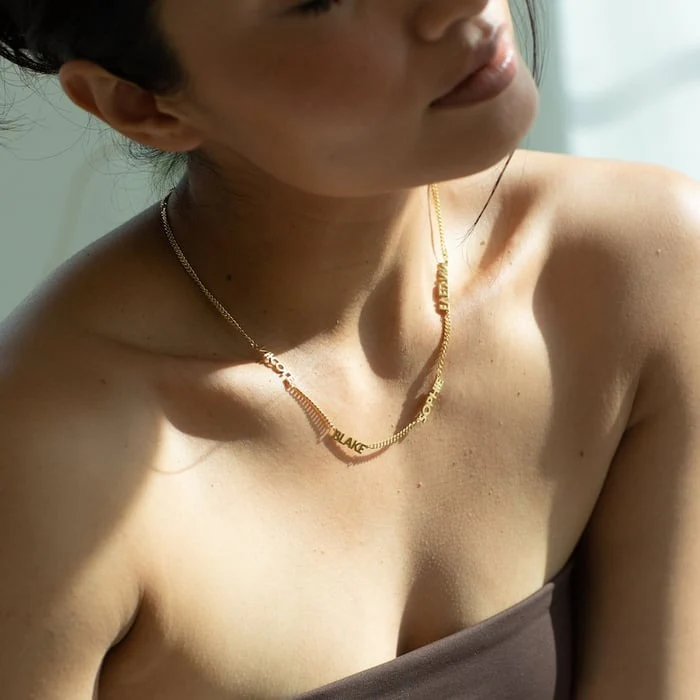 Minimalist Personalized Name Necklace - Image 7