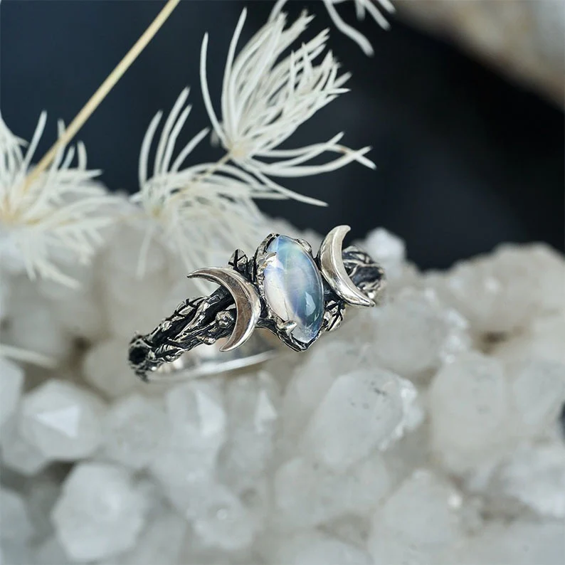 Moonstone Ring“Soma”-SS-Moonstone Jewelry - Image 9