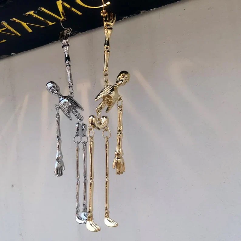 Movable Skeleton Bone Dangle Earrings, Squelette Earrings, Halloween Earrings - Image 6