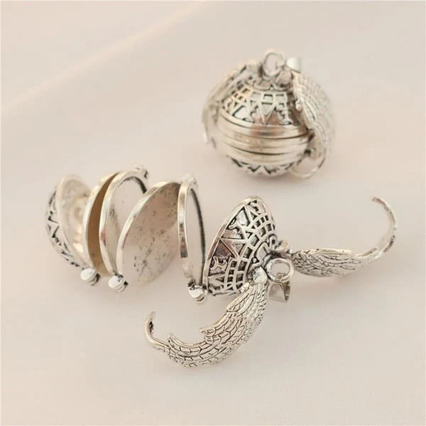 Expanding Photo Locket Necklace - Image 16