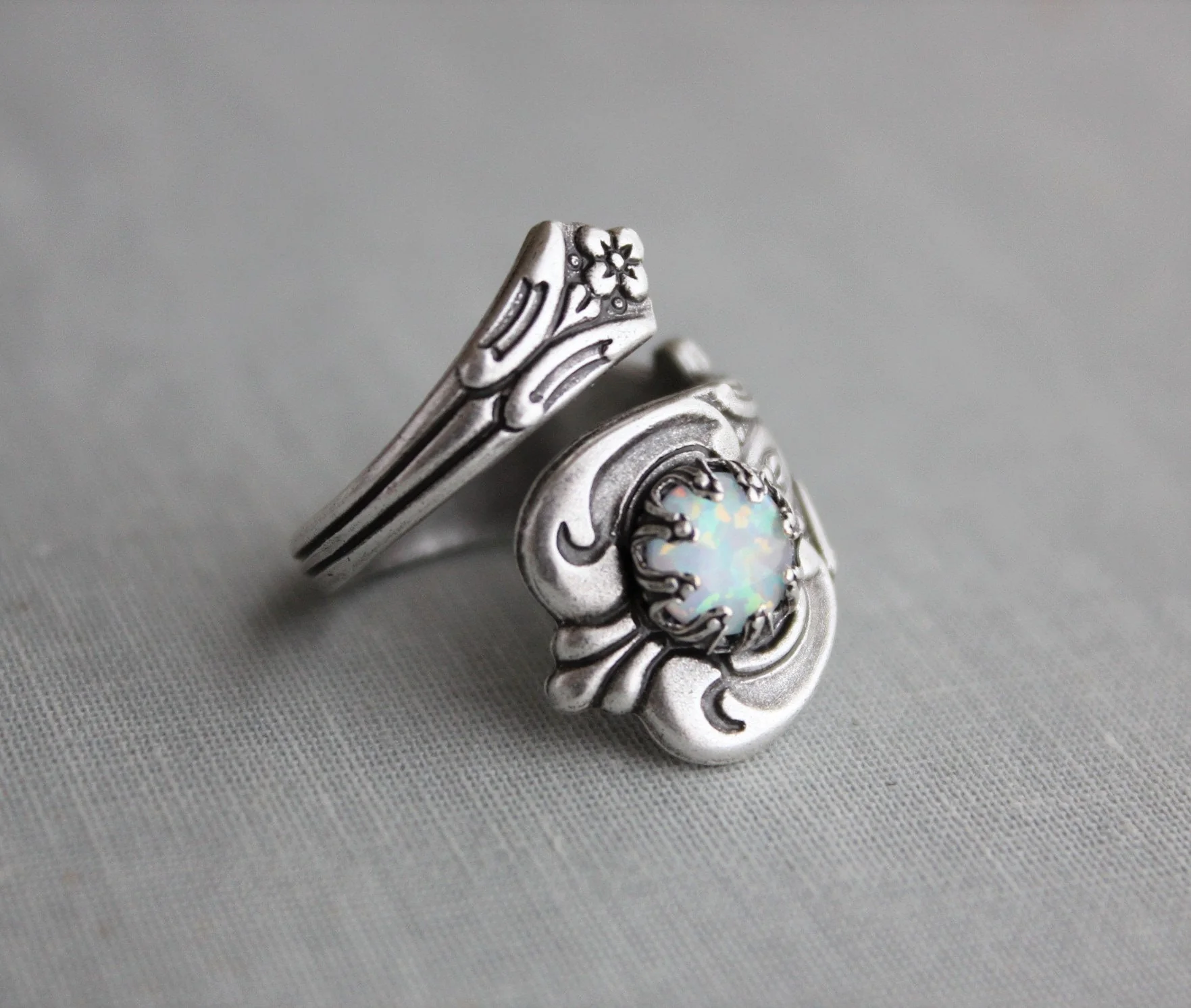 S925 STERLING SILVER WHITE OPAL SPOON RING - Image 6