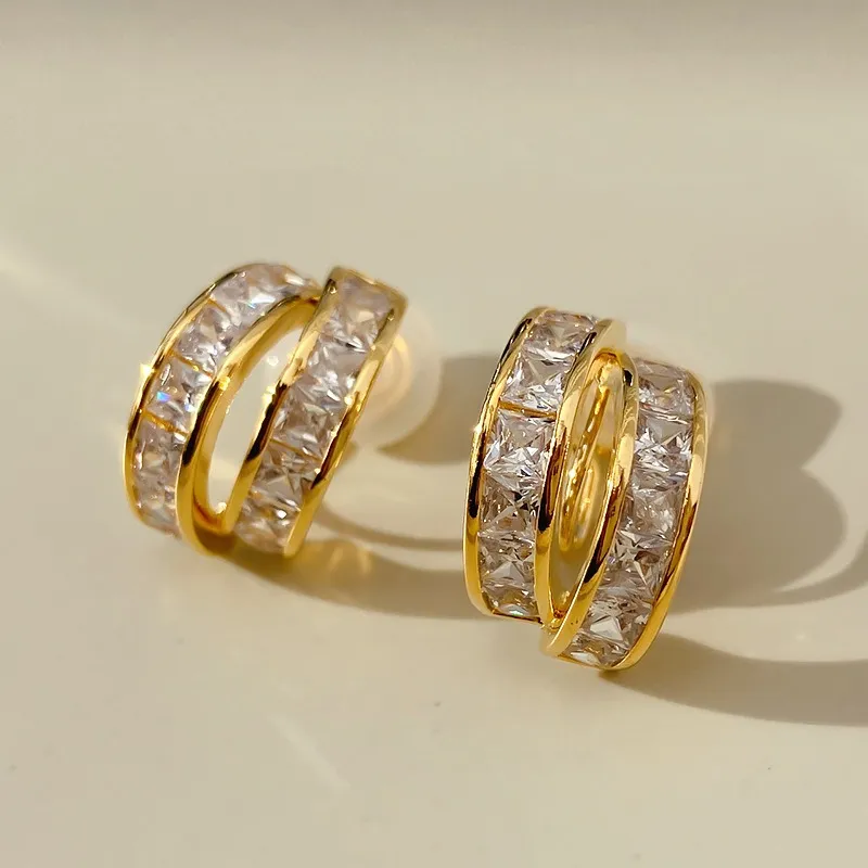 🔥Summer Hot Sale🌊Simple C-shaped Diamond Earrings - Image 4