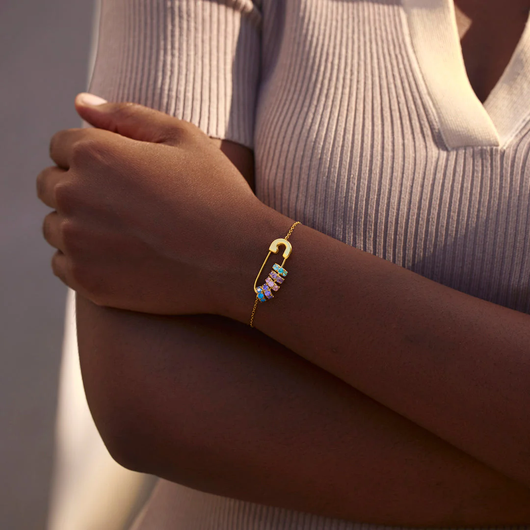 Mama's Mini Squad Safety Pin 1-8 Birthstone Bracelet - Image 4