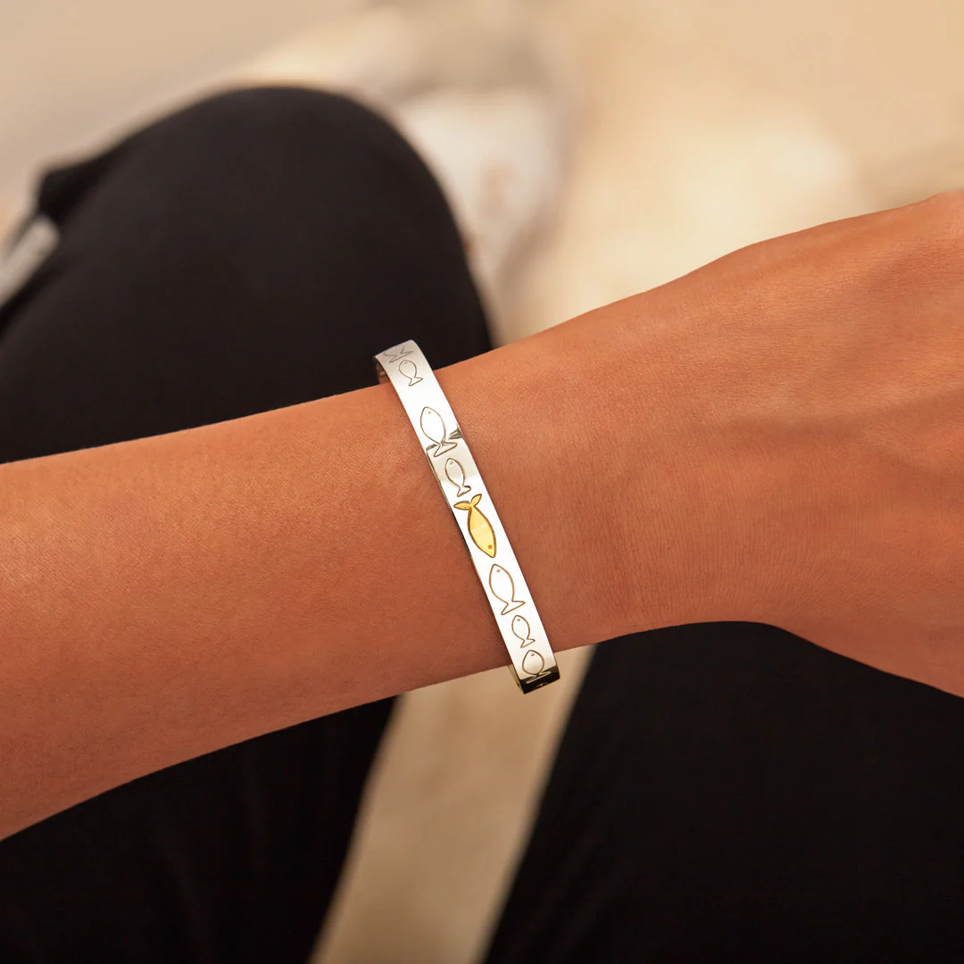 Swimming Against The Current Bangle - Image 4