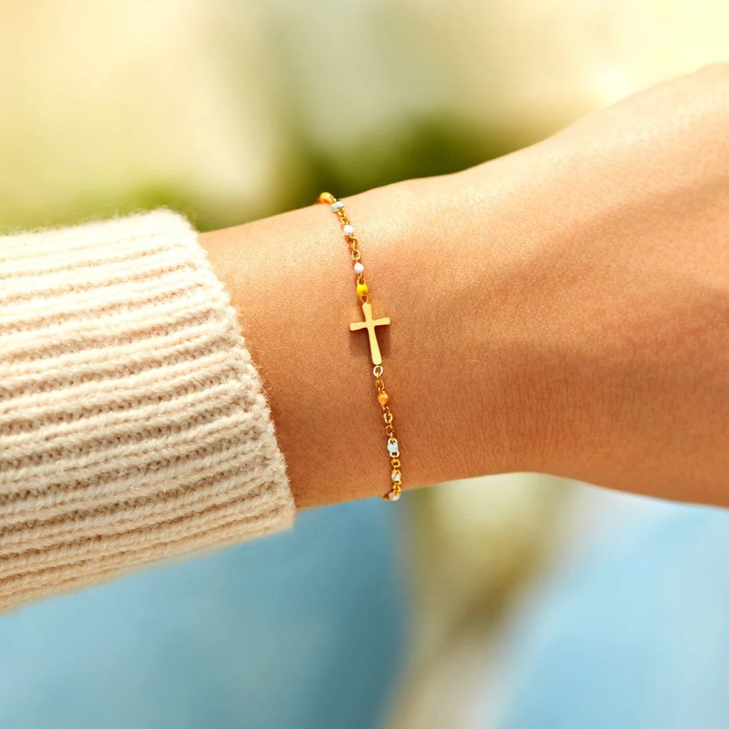 We Never Walk Alone Cross Bracelet - Image 4