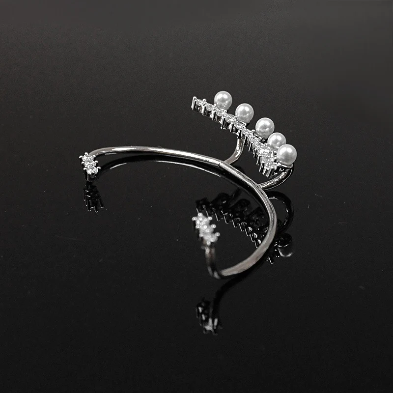 White Pearl Non-Piercing Clip Earrings - Image 6