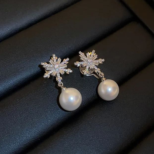 🌸Zircon Snowflake Pearl Earrings - Image 7